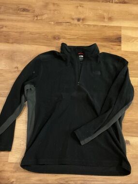 The North Face Black and Dark Gray Quarter-Zip Fleece